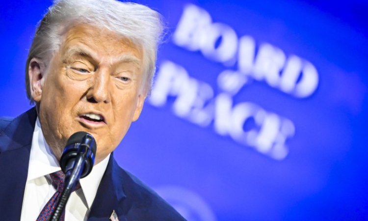 Тръмп спира помощта за Ирак, ако Нури ал Малики е премиер